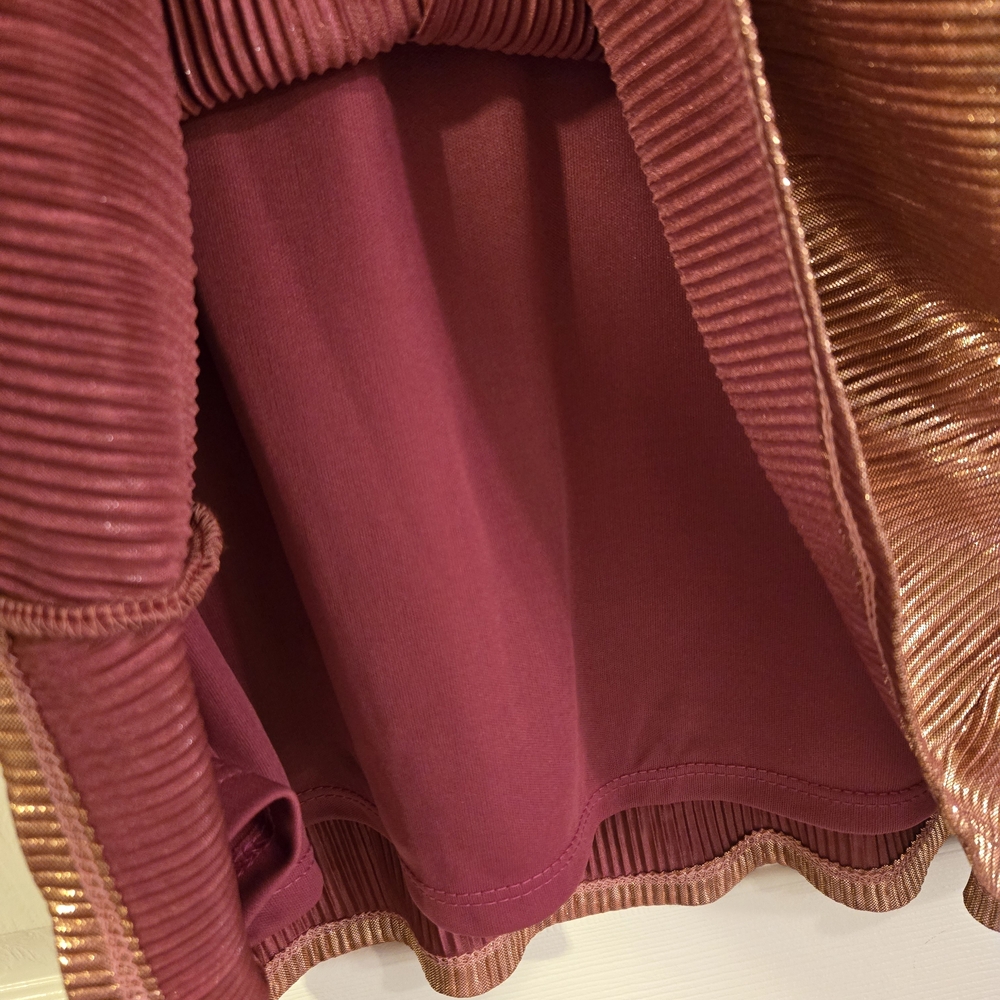 Elegant Gold Women's Dress - Picture 6 of 8
